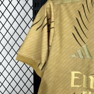 25-26 Real Madrid Gold Special Edition Shirt Football Uniform AAAAJersey Supply Yupoo 4