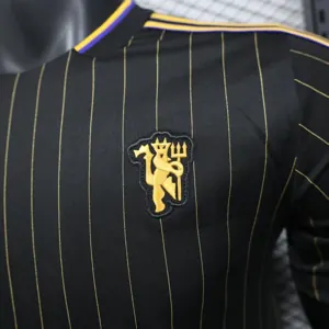 25-26 Manchester United Retro Style Football Black Shirt Apparels AAAAJersey Wholesale Yupoo 6