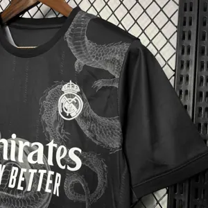 24-25 Real Madrid Dragon Black Special Edition Kit AAAAJersey Dropshiping Yupoo 1