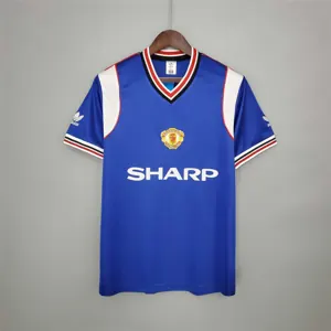 85-86 Manchester United away - 3