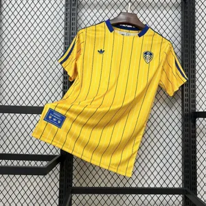 25-26Leeds United Casual Retro Style Football Shirt Apparels AAAAJersey Wholesale Yupoo
