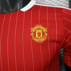 25-26 Manchester United Red Retro Style Football Shirt Apparels AAAAJersey Supply Yupoo 5