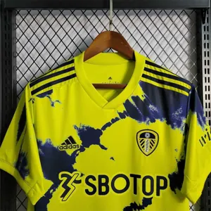 22-23 Leeds United away 8