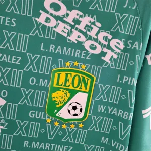 22-23 Leon home 2
