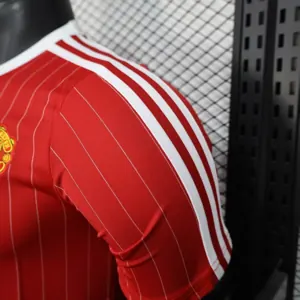 25-26 Manchester United Red Retro Style Football Shirt Apparels AAAAJersey Supply Yupoo 4