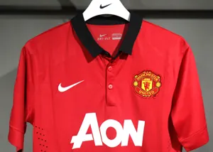 13-14 Manchester United Home Retro Kit Vintage Player Version Sino Shirt AAAAJersey Dropship Yu 1